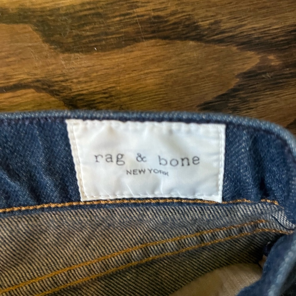Jeans - Picture 2 of 3